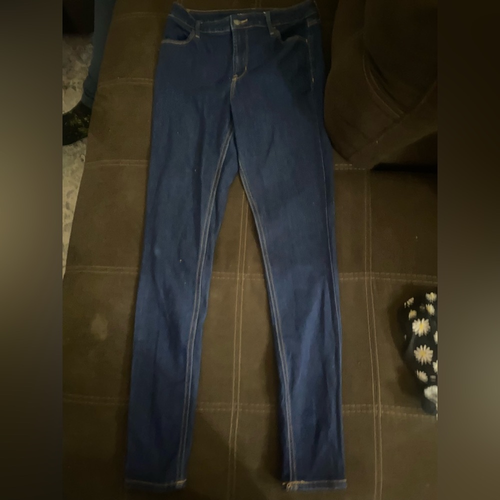 Really cute jeans only wore once really need to get rid of the